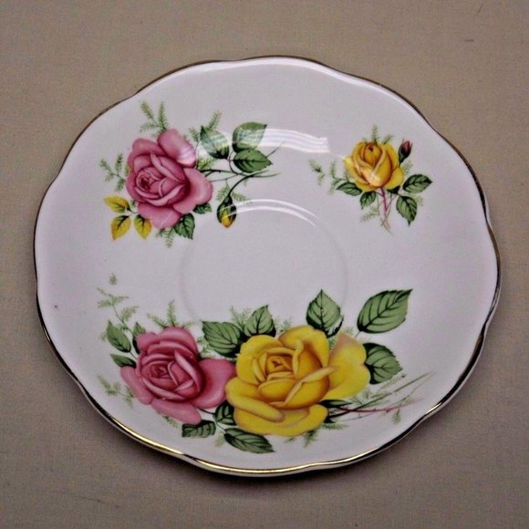 Queen Anne Fine Bone China England Yellow and Pink Roses Tea Cup and Saucer - Picture 6 of 13
